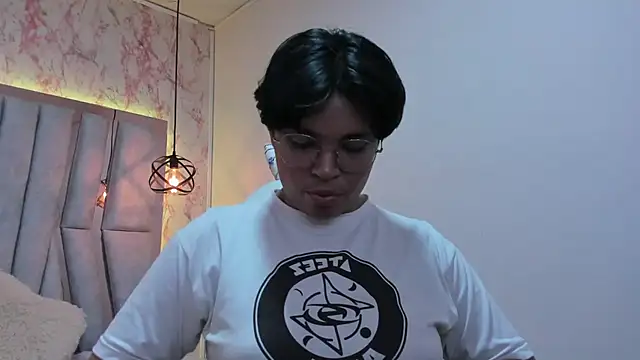 Emmapark  online show from 03/04/25, 07:01