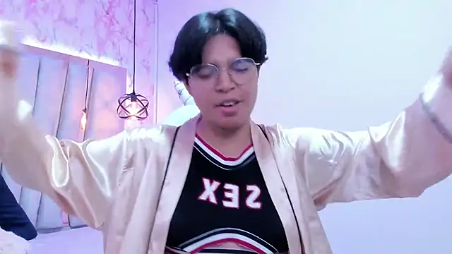 Emmapark  online show from 03/09/25, 12:10