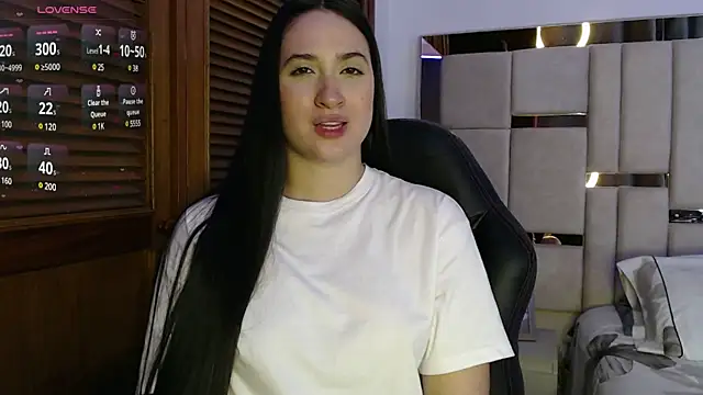 sofiaduque 26 online show from 01/20/25, 11:54