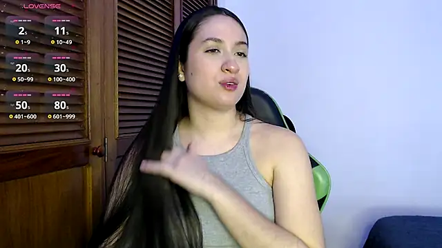 sofiaduque 26 online show from 09/17/25, 07:04