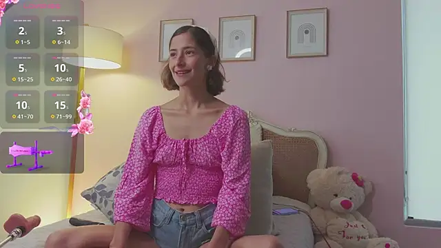 KittyAna online show from 02/06/25, 07:51