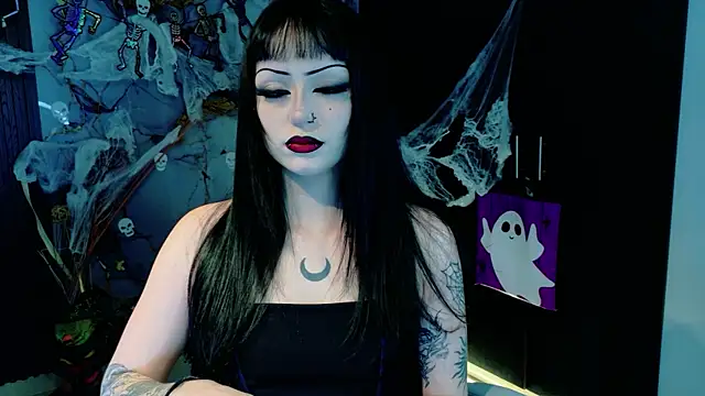 Madison Jackson online show from 10/30/25, 07:47