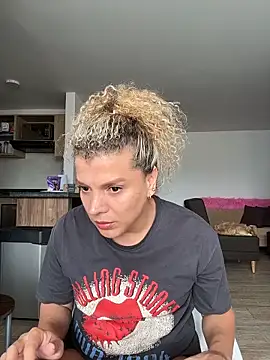 Snapshot of Georgiafox chatting on 02/10/26, 02:32 Georgiafox online show from 02/10/26, 02:32