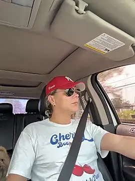 Snapshot of Georgiafox chatting on 03/03/26, 05:41 Georgiafox online show from 03/03/26, 05:41