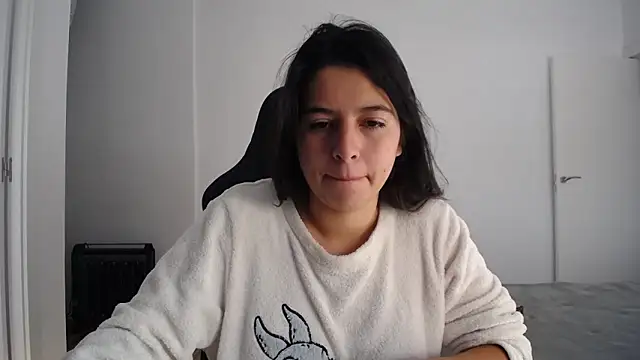 Contantin helena online show from 11/28/25, 11:57