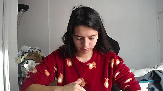 Contantin helena online show from 12/04/25, 10:57