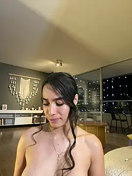 Snapshot of Irish_Collins chatting on 12/30/24, 01:04 Irish Collins online show from 12/30/24, 01:04