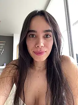 Snapshot of Irish_Collins chatting on 02/16/25, 02:21 Irish Collins online show from 02/16/25, 02:21