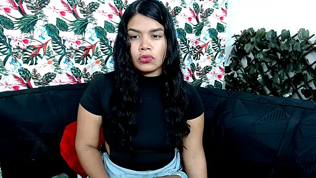 Snapshot of Wendy_Hot_ chatting on 02/15/25, 03:09 Wendy Hot online show from 02/15/25, 03:09