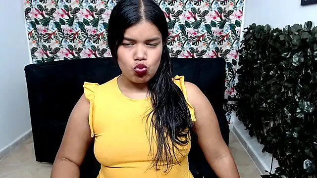 Snapshot of Wendy_Hot_ chatting on 02/18/25, 06:15 Wendy Hot online show from 02/18/25, 06:15