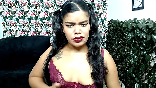 Snapshot of Wendy_Hot_ chatting on 02/21/25, 06:40 Wendy Hot online show from 02/21/25, 06:40