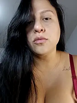 whitegirl0122 online show from 02/05/26, 07:51