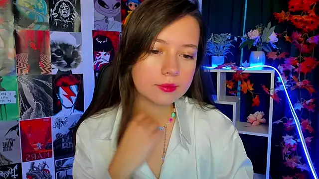 Snapshot of Lina_Brownie chatting on 12/04/24, 02:42 Lina Brownie online show from 12/04/24, 02:42