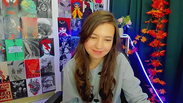 Snapshot of Lina_Brownie chatting on 12/20/24, 05:25 Lina Brownie online show from 12/20/24, 05:25