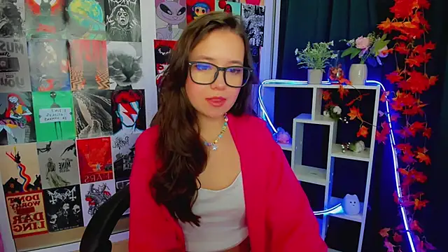 Snapshot of Lina_Brownie chatting on 12/26/24, 05:04 Lina Brownie online show from 12/26/24, 05:04