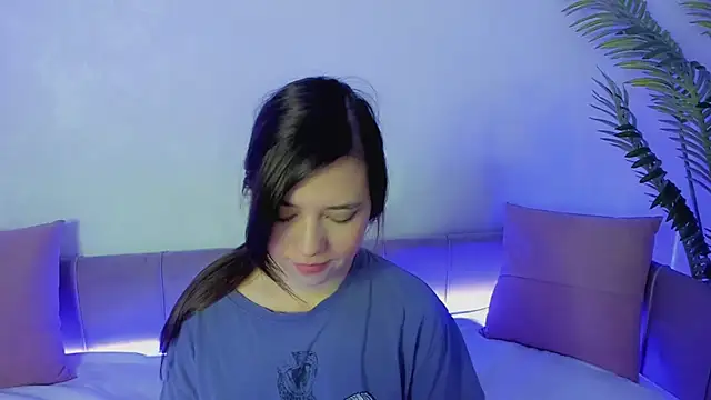 Snapshot of Lina_Brownie chatting on 01/12/25, 02:14 Lina Brownie online show from 01/12/25, 02:14