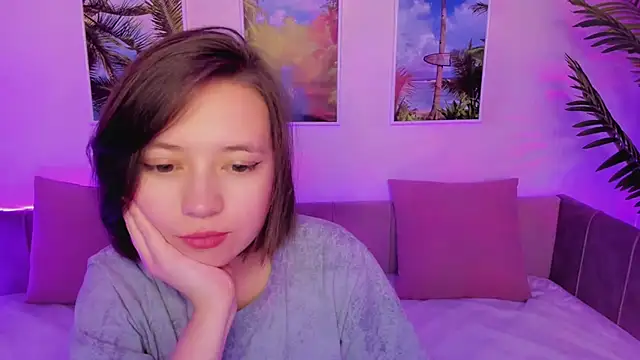 Snapshot of Lina_Brownie chatting on 01/18/25, 05:20 Lina Brownie online show from 01/18/25, 05:20