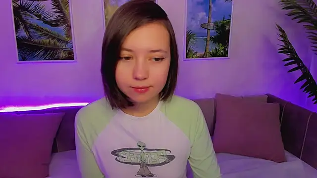 Snapshot of Lina_Brownie chatting on 01/20/25, 05:37 Lina Brownie online show from 01/20/25, 05:37