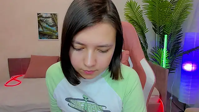 Snapshot of Lina_Brownie chatting on 02/04/25, 05:21 Lina Brownie online show from 02/04/25, 05:21