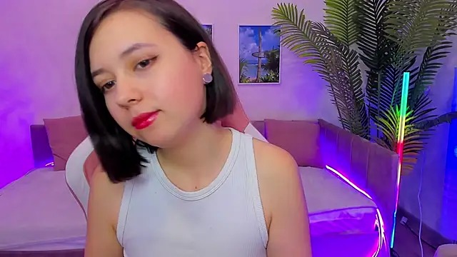 Snapshot of Lina_Brownie chatting on 02/05/25, 06:46 Lina Brownie online show from 02/05/25, 06:46