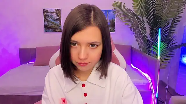 Snapshot of Lina_Brownie chatting on 02/11/25, 01:41 Lina Brownie online show from 02/11/25, 01:41