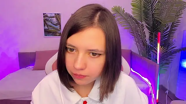 Snapshot of Lina_Brownie chatting on 02/11/25, 04:55 Lina Brownie online show from 02/11/25, 04:55