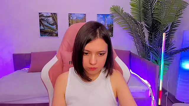 Snapshot of Lina_Brownie chatting on 02/12/25, 05:26 Lina Brownie online show from 02/12/25, 05:26