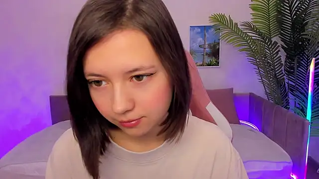 Snapshot of Lina_Brownie chatting on 02/22/25, 01:44 Lina Brownie online show from 02/22/25, 01:44