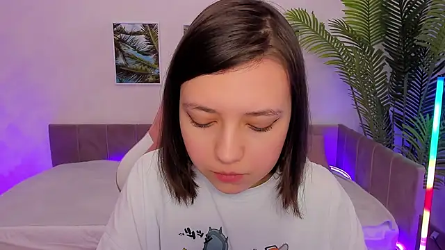 Snapshot of Lina_Brownie chatting on 03/02/25, 05:33 Lina Brownie online show from 03/02/25, 05:33