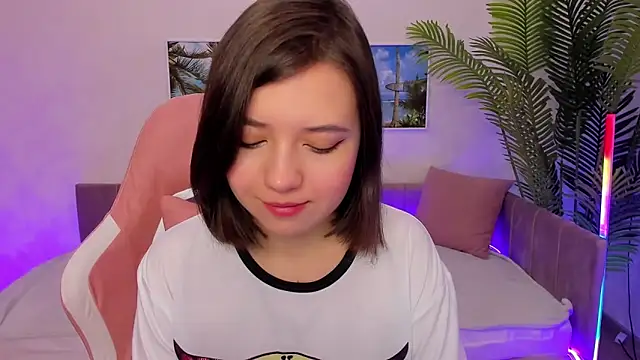 Snapshot of Lina_Brownie chatting on 03/07/25, 01:53 Lina Brownie online show from 03/07/25, 01:53