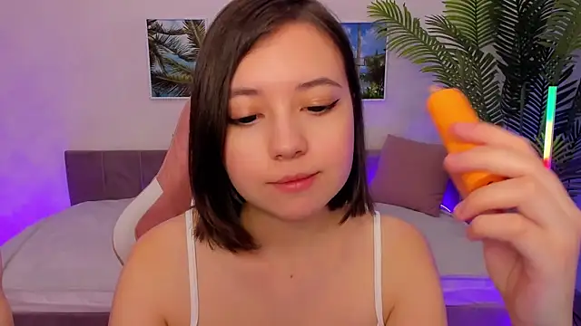 Snapshot of Lina_Brownie chatting on 03/07/25, 05:08 Lina Brownie online show from 03/07/25, 05:08