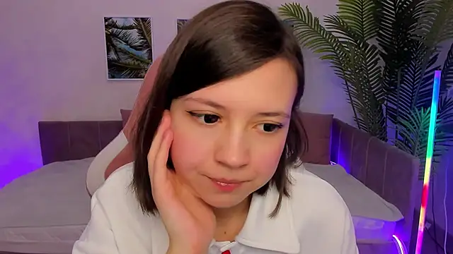 Snapshot of Lina_Brownie chatting on 03/10/25, 05:22 Lina Brownie online show from 03/10/25, 05:22