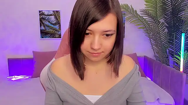 Snapshot of Lina_Brownie chatting on 03/13/25, 05:22 Lina Brownie online show from 03/13/25, 05:22