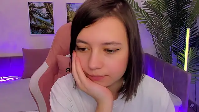 Snapshot of Lina_Brownie chatting on 03/14/25, 05:16 Lina Brownie online show from 03/14/25, 05:16