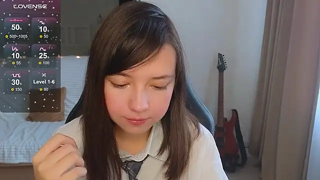 Snapshot of Lina_Brownie chatting on 10/21/25, 03:51 Lina Brownie online show from 10/21/25, 03:51