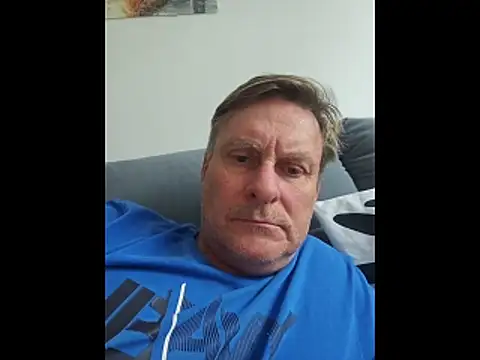 johnnym1 online show from 03/12/26, 07:36