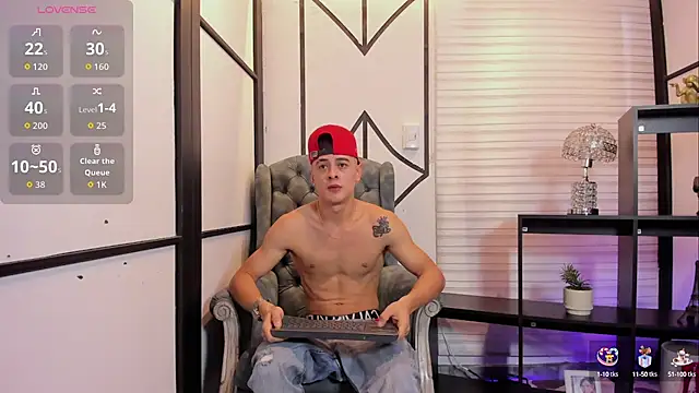 JuniorMorris  online show from 10/08/25, 08:39