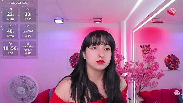 Snapshot of Miss_dolly_ chatting on 02/11/25, 12:27 Miss dolly  online show from 02/11/25, 12:27