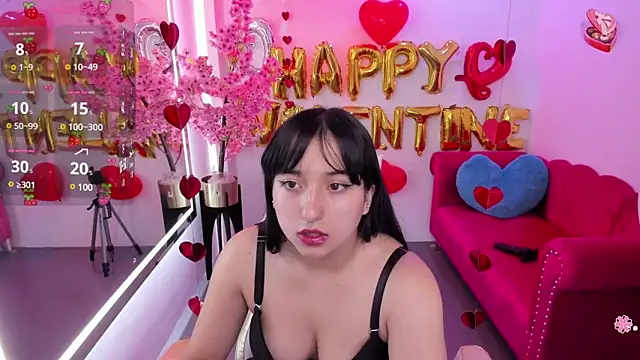 Snapshot of Miss_dolly_ chatting on 02/15/25, 12:33 Miss dolly  online show from 02/15/25, 12:33