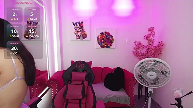 Snapshot of Miss_dolly_ chatting on 09/25/25, 12:31 Miss dolly  online show from 09/25/25, 12:31