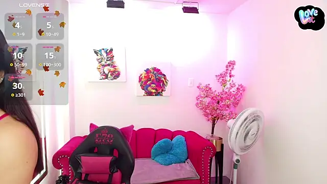 Snapshot of Miss_dolly_ chatting on 10/21/25, 12:28 Miss dolly  online show from 10/21/25, 12:28