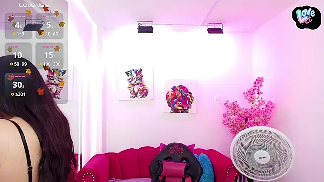 Snapshot of Miss_dolly_ chatting on 10/28/25, 12:41 Miss dolly  online show from 10/28/25, 12:41