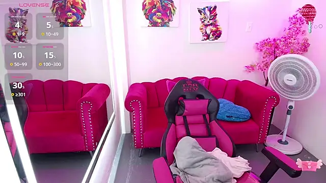 Miss dolly  online show from 11/14/25, 12:26