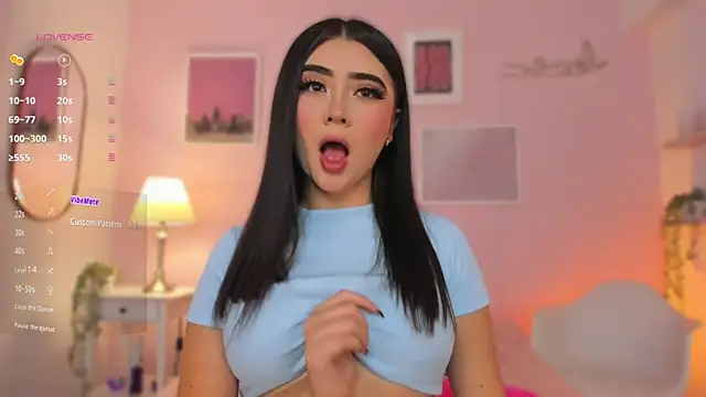 Snapshot of little-natt chatting on 02/07/25, 12:28 little-natt online show from 02/07/25, 12:28