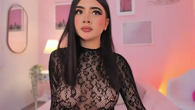 Snapshot of little-natt chatting on 02/08/25, 12:17 little-natt online show from 02/08/25, 12:17