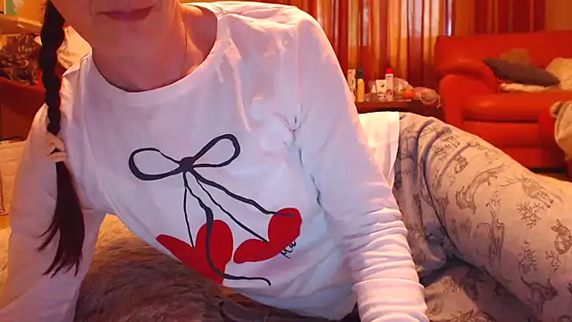 LovelyAndraGirl online show from 06/20/26, 10:40