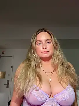 Sophie Raegan online show from 03/07/26, 07:44