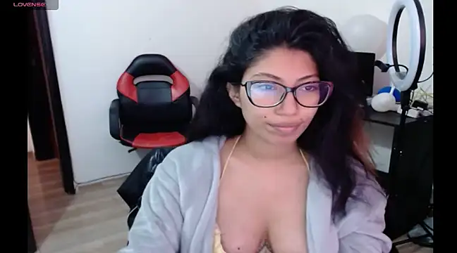 Snapshot of sofia_rosse4 chatting on 12/06/24, 03:00 sofia rosse4 online show from 12/06/24, 03:00