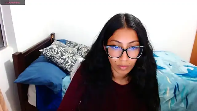 Snapshot of sofia_rosse4 chatting on 09/29/25, 01:00 sofia rosse4 online show from 09/29/25, 01:00