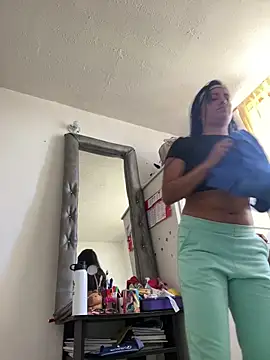 AlanaLars online show from 04/02/26, 04:59